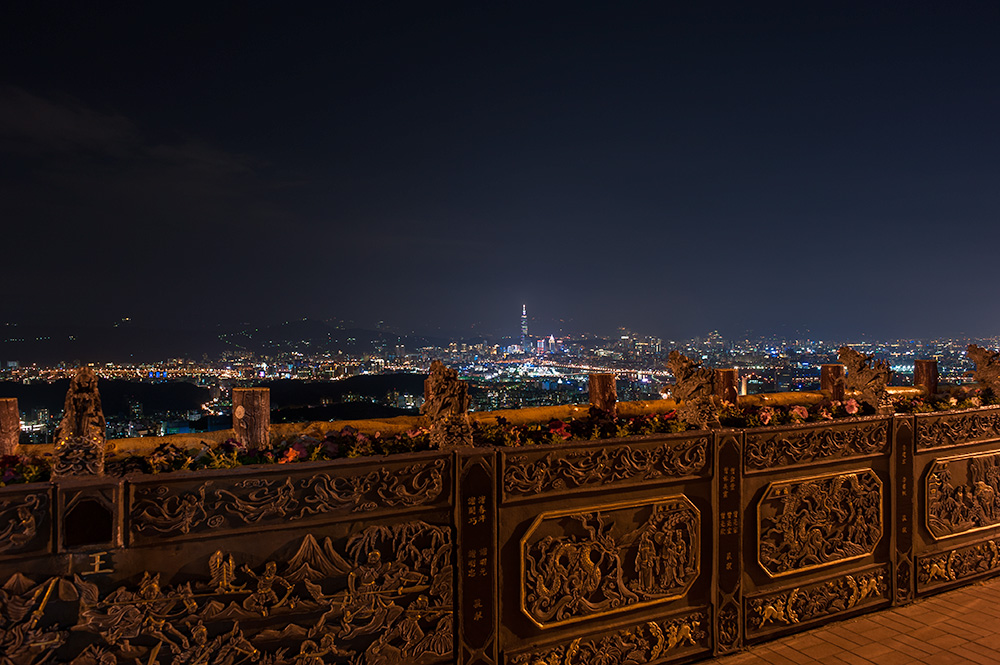 Gate of Bishanyan Temple