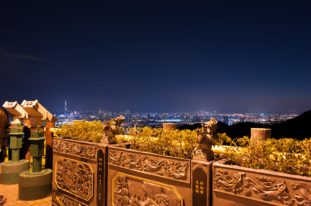 Gate of Bishanyan Temple
