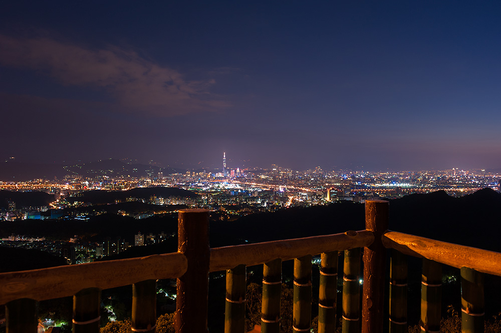 Gate of Bishanyan Temple