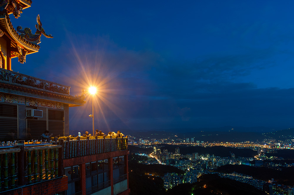 Gate of Bishanyan Temple