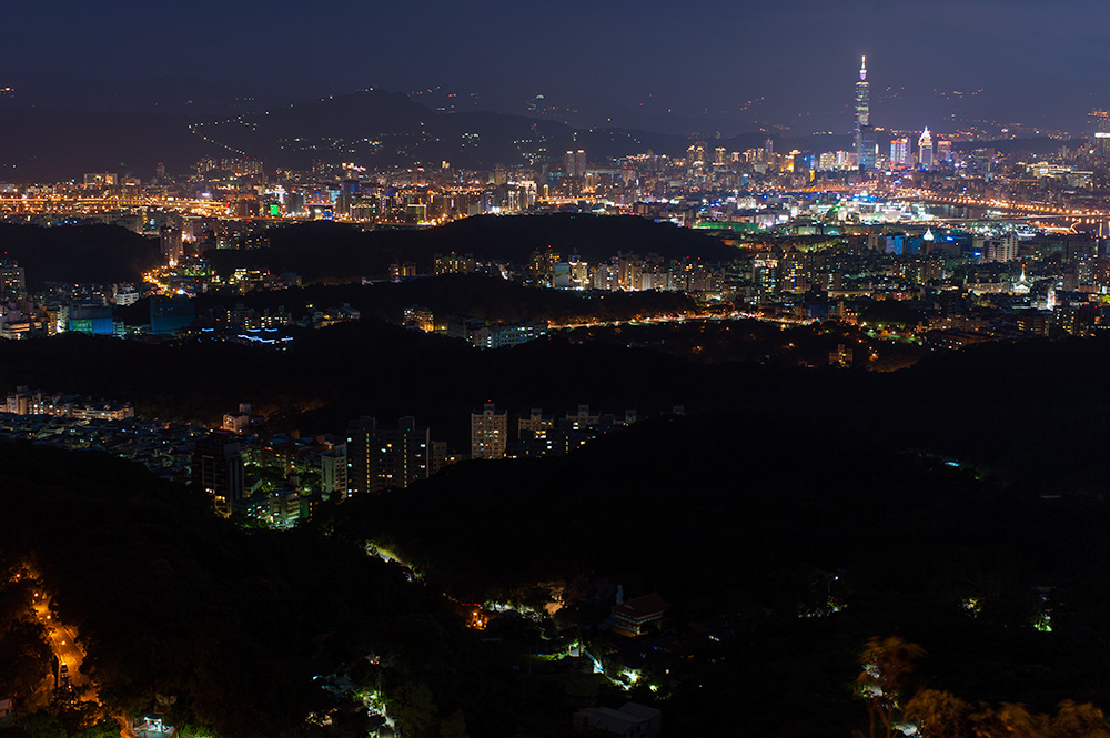 Gate of Bishanyan Temple